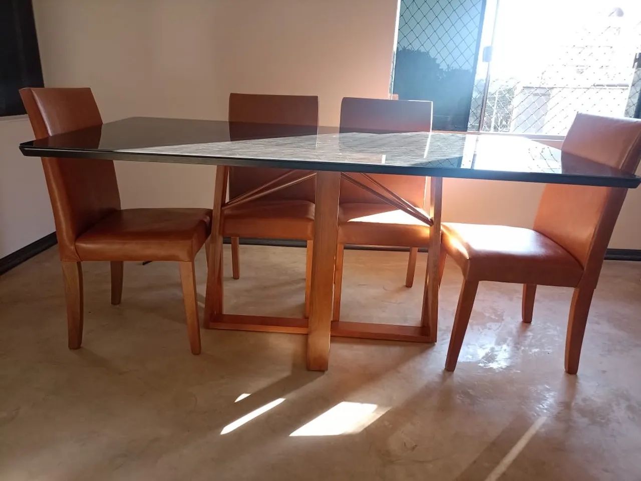 Mesa de Jantar com 6 Cadeiras em Couro ecológico de madeira  - Foto 4