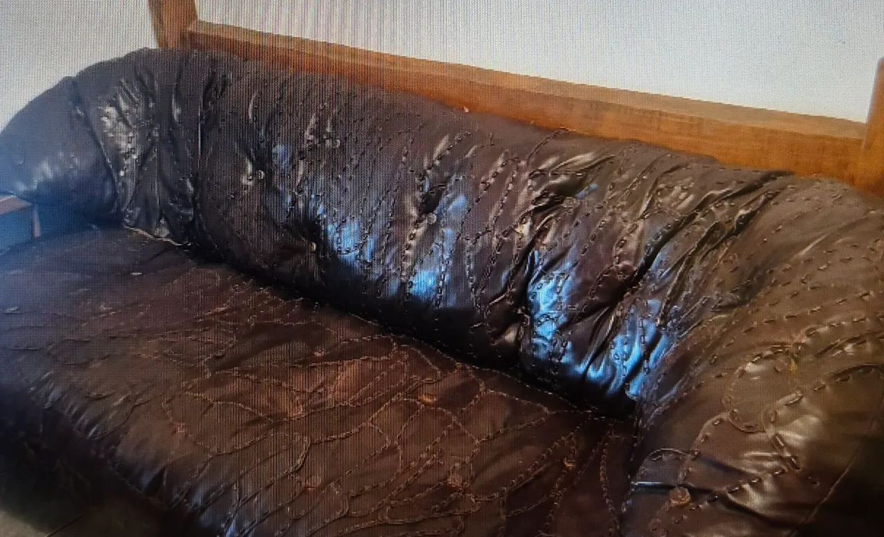 Rustic Leather Sofa.64960525162114121