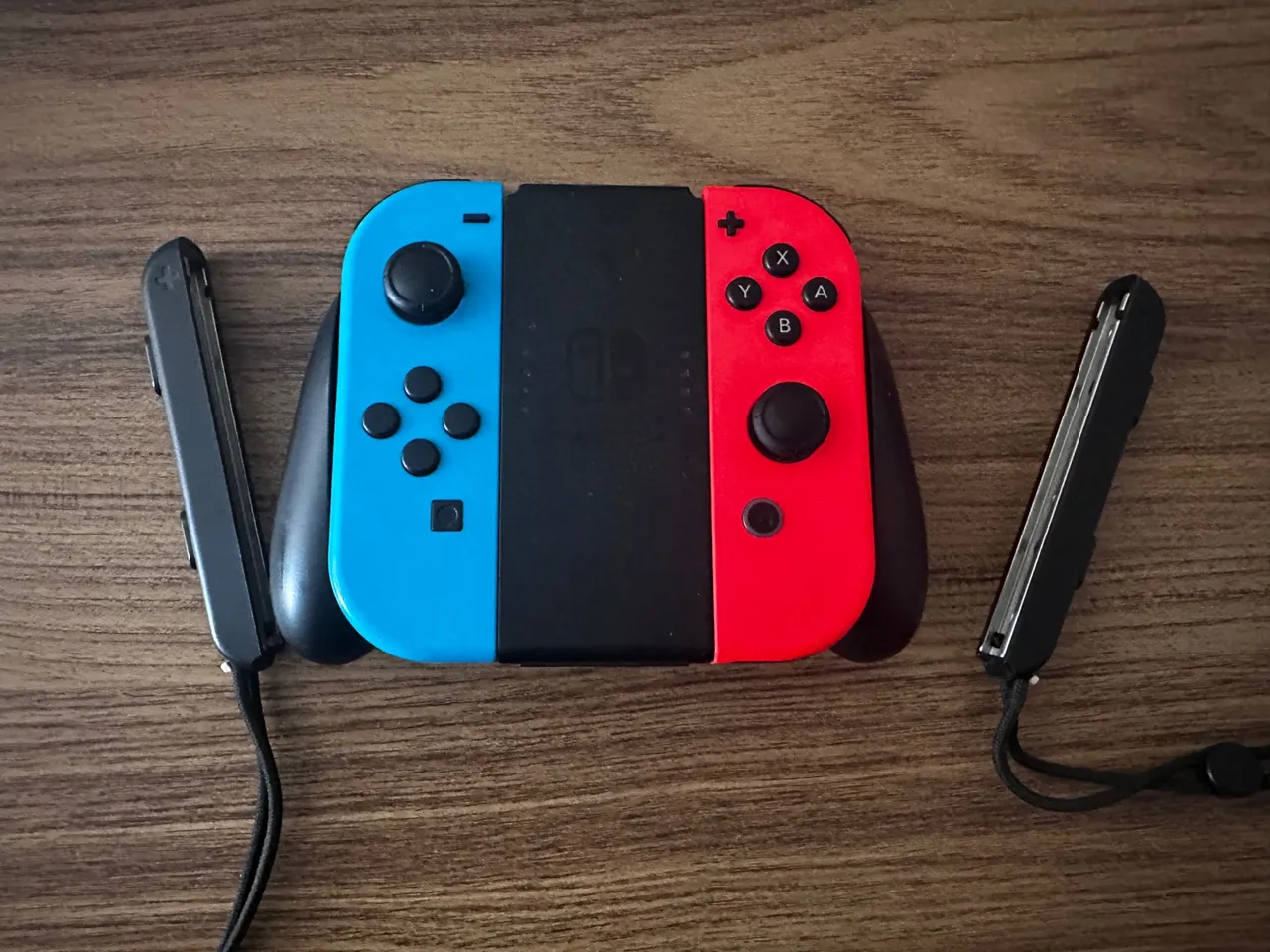 Nintendo Switch V2 32gb - Usado em excelente estado!