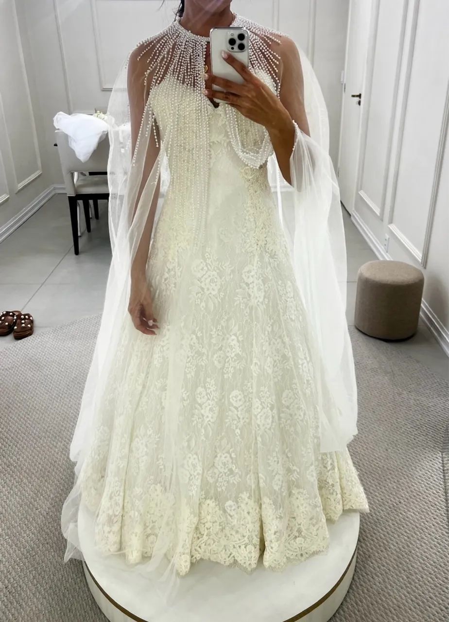Vestido de Noiva Todo de Renda Francesa