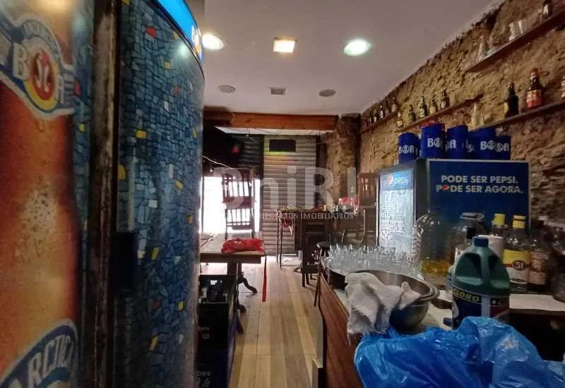 Prédio comercial com um bar no térreo. Venha ter o seu próprio negócio no Centro da Cidade - Foto 2
