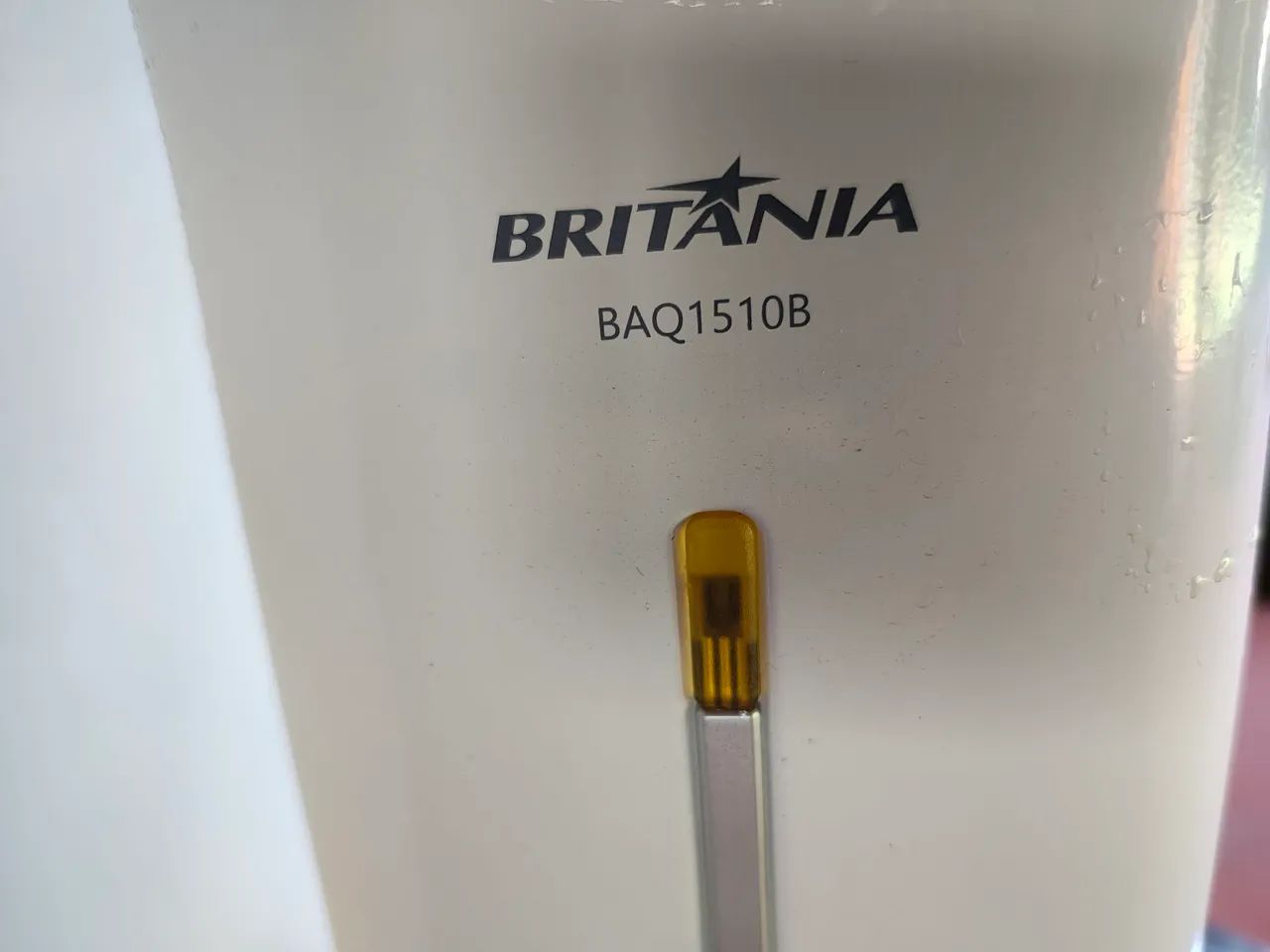 Aquecedor elétrico a óleo Britânia.