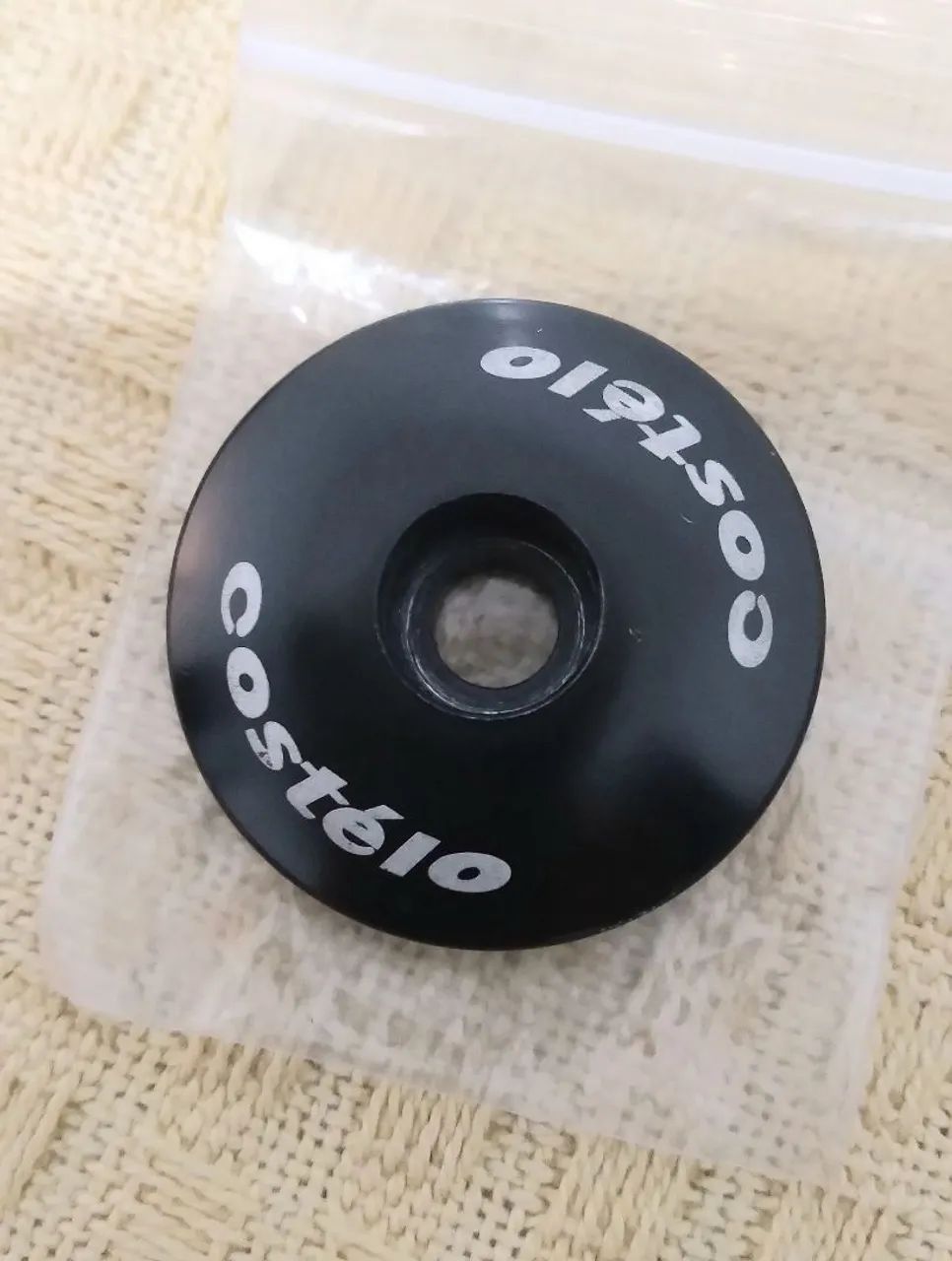 Tampa de mesa Costélo em alumínio 