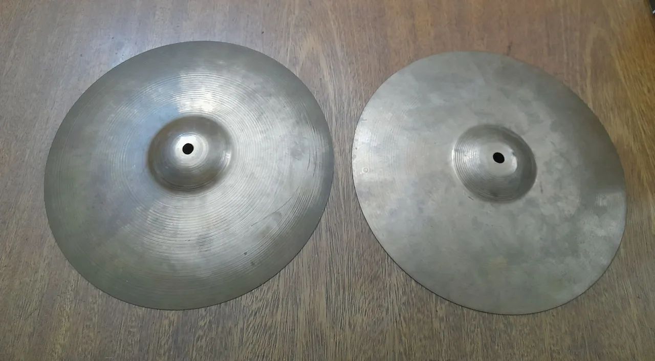 Par de pratos chimbal 13" . B8. Hi hat sabian.