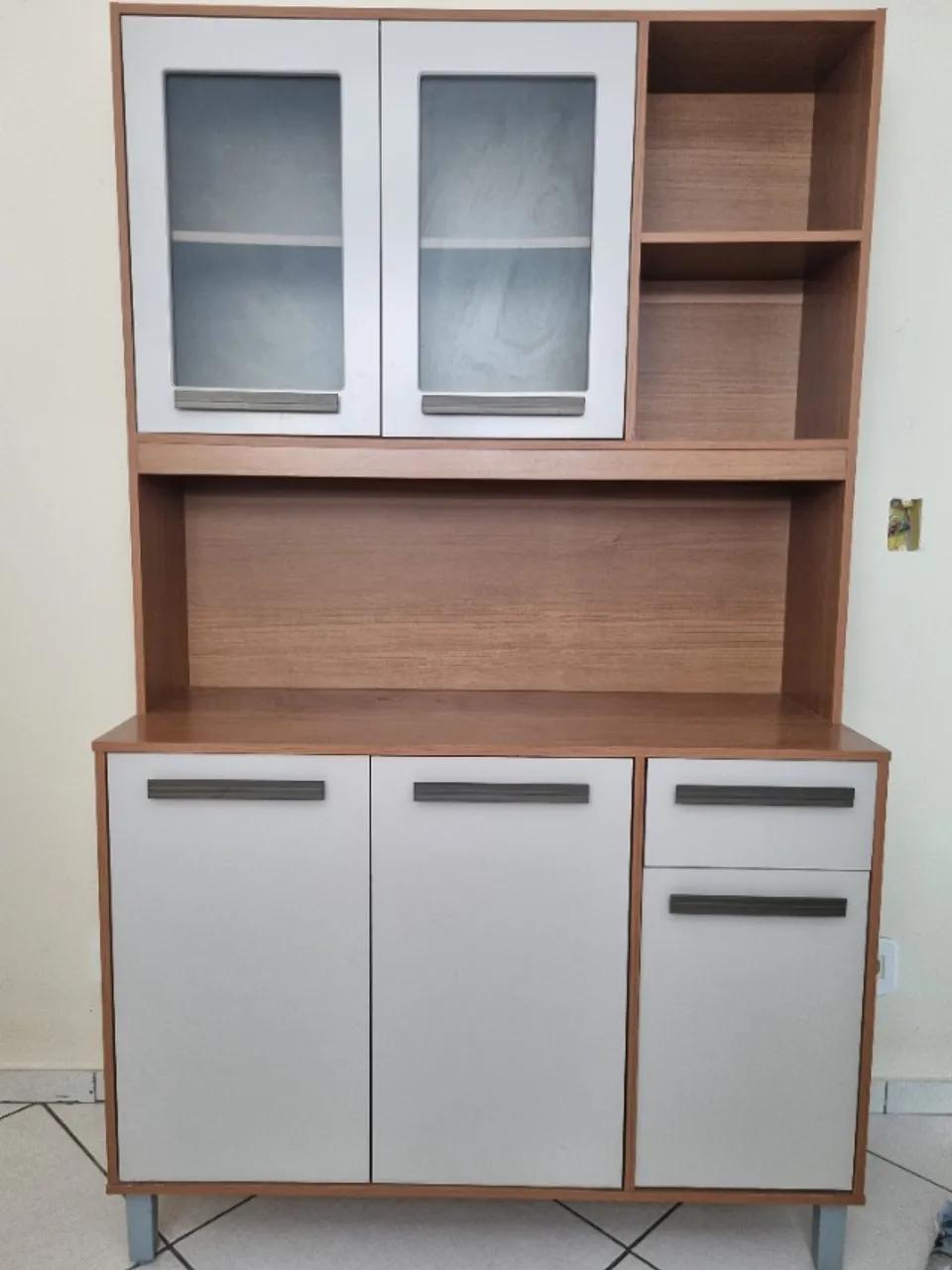 Armário de cozinha seminovo