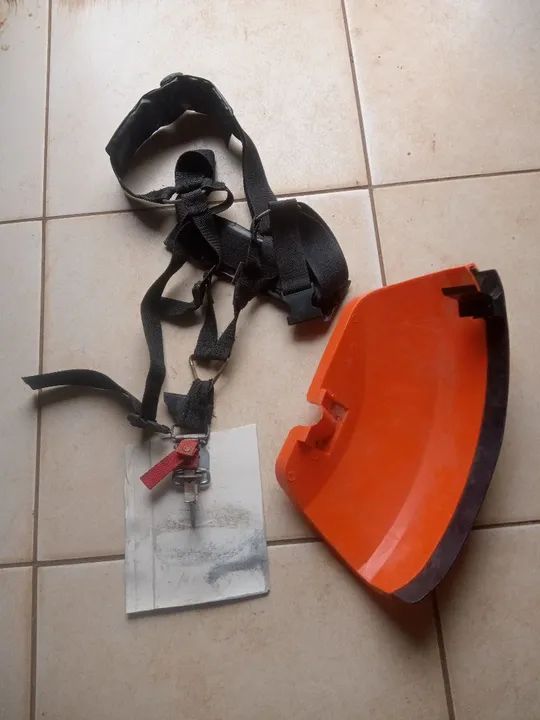 Roçadeira a gasolina em ótimo estado - Foto 6