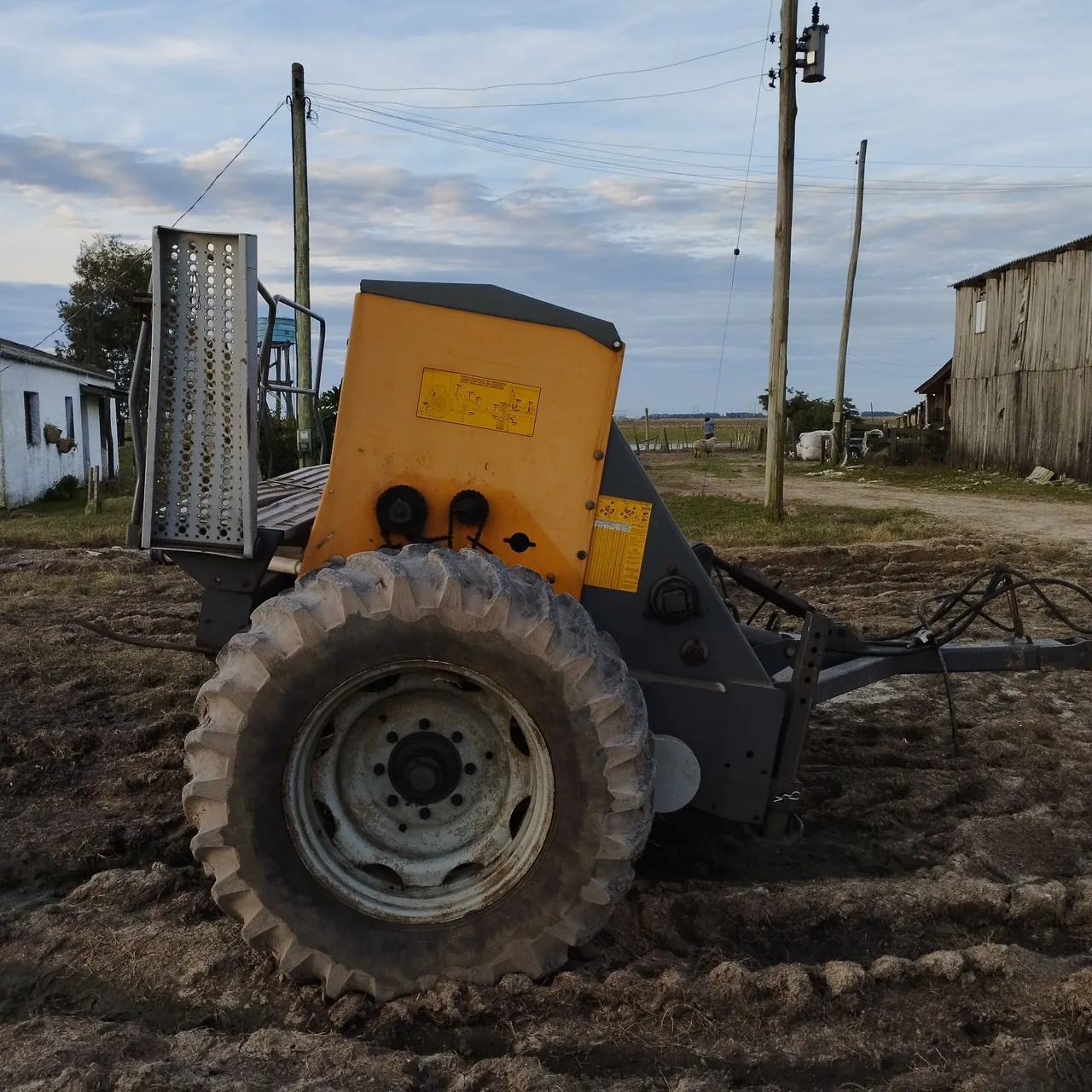Semeadeira Valtra arrozeira 20 linhas