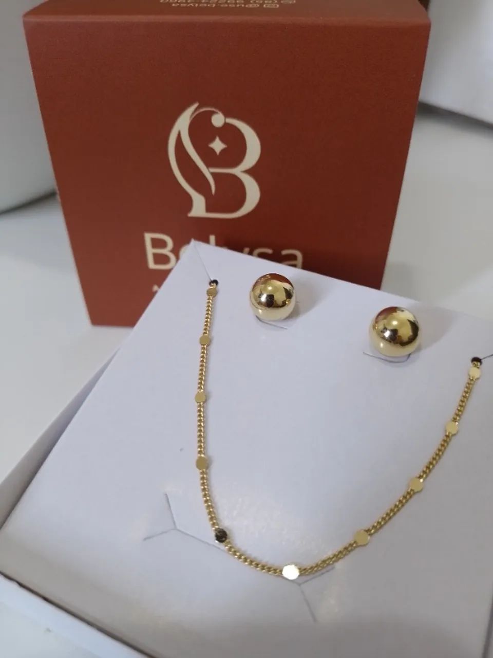 Conjunto Elegância Dourada - Brinco e Colar