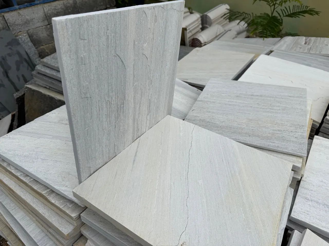 Pisos de Pedra São Tomé - Branco -  Novo