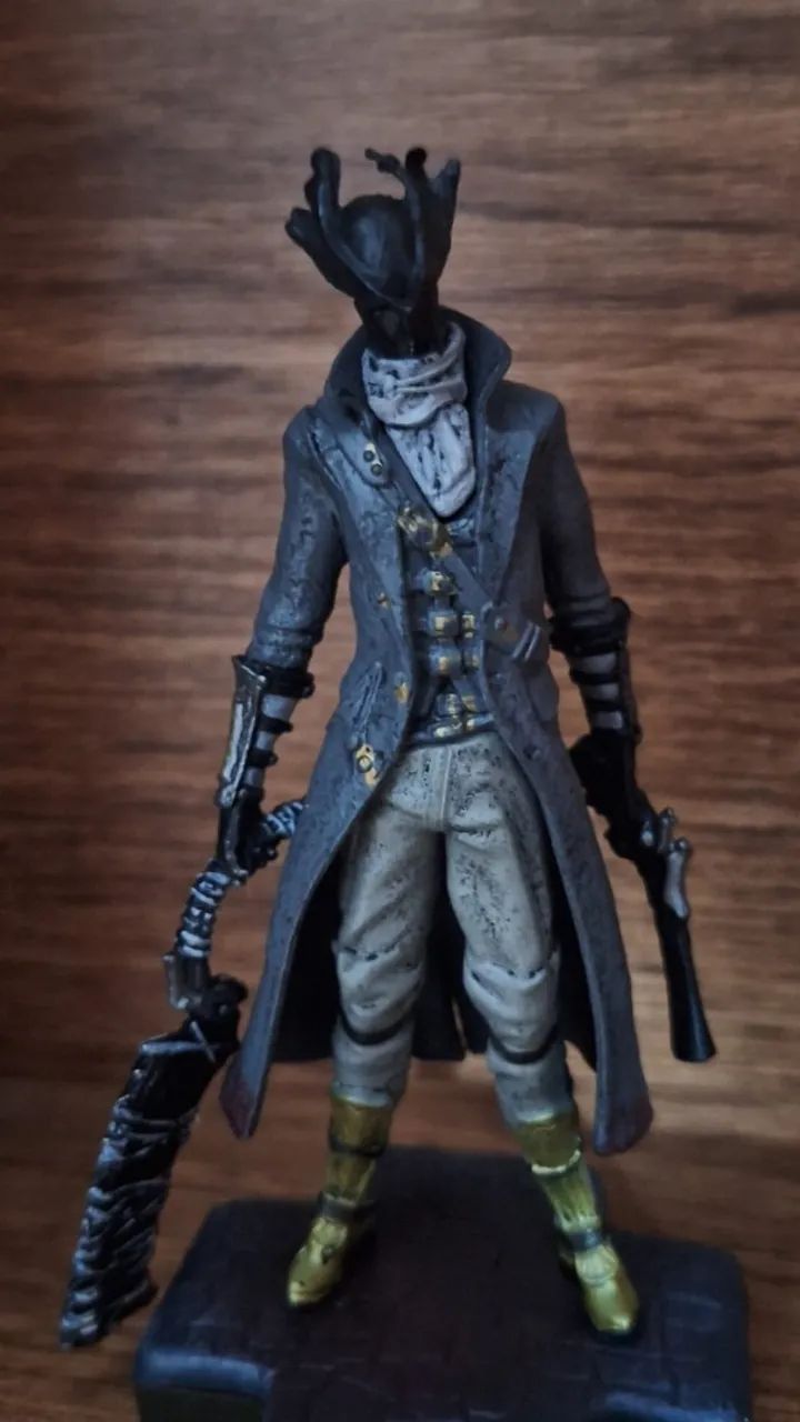 Action Figure Caçador Bloodborne - Alta Qualidade