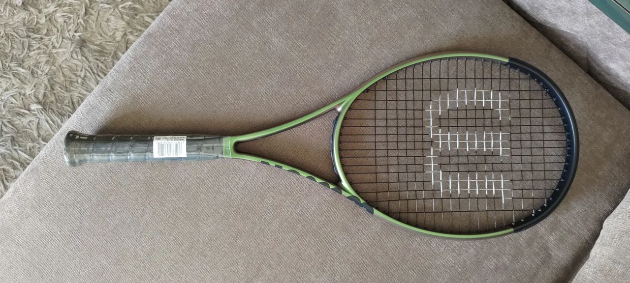 Raquete de Tênis Wilson Blade 98 V8