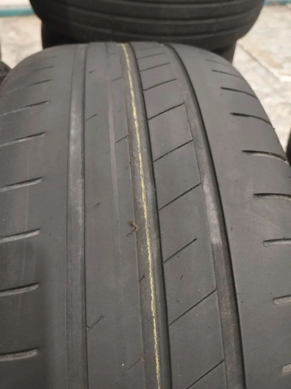 Pneu 195/55/15 Goodyear Eficient Grip - mais que meia vida - 195/55 R15 - Foto 3