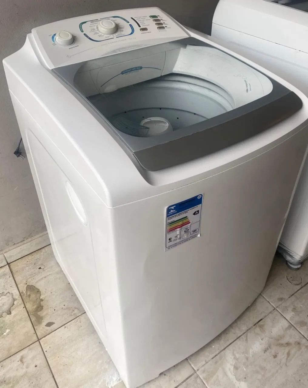 Máquina  Electrolux 12 kg perfeito estado lava coberta - Foto 3