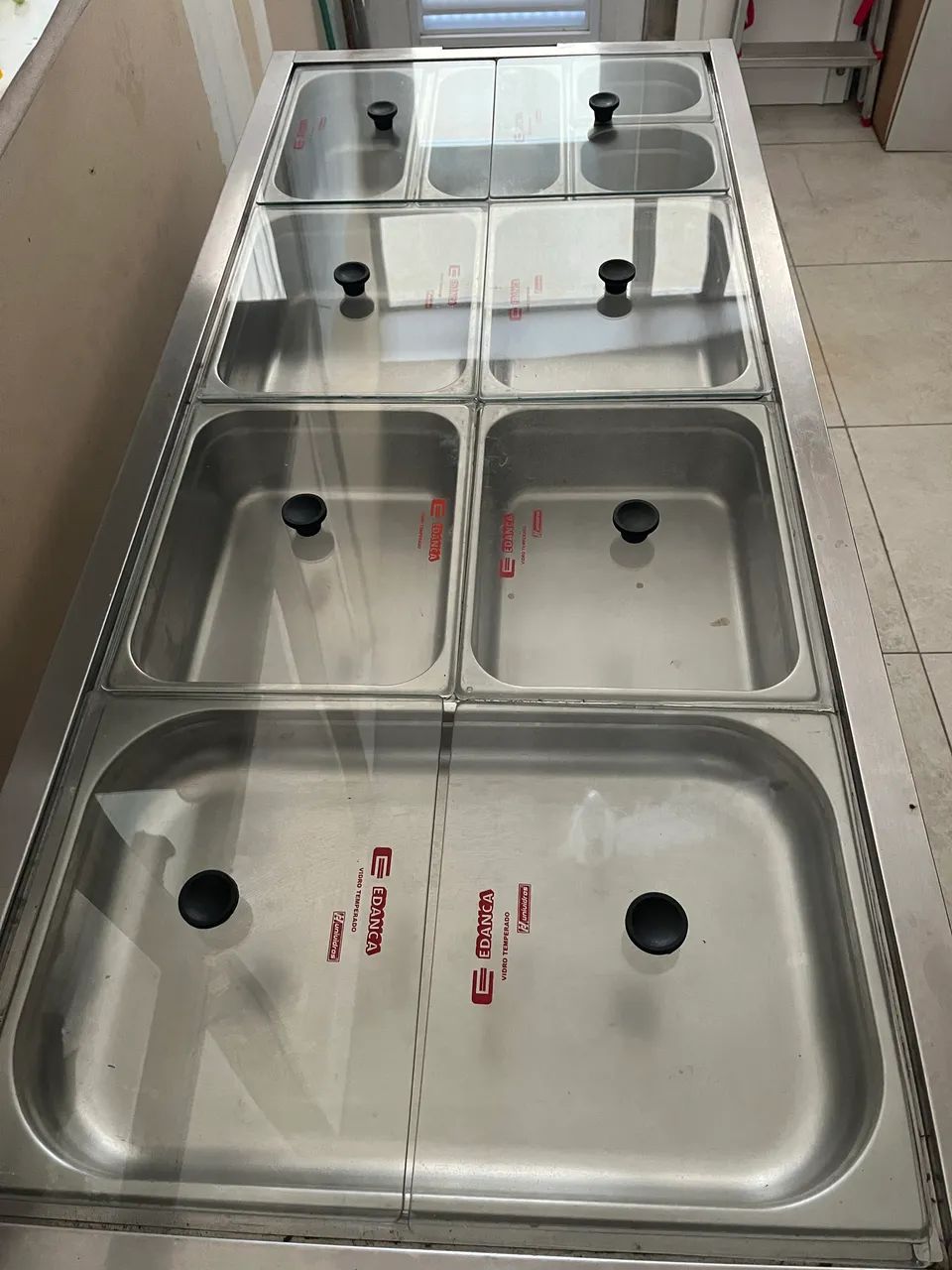 Buffet de inox com tampas de vidro  - Foto 2