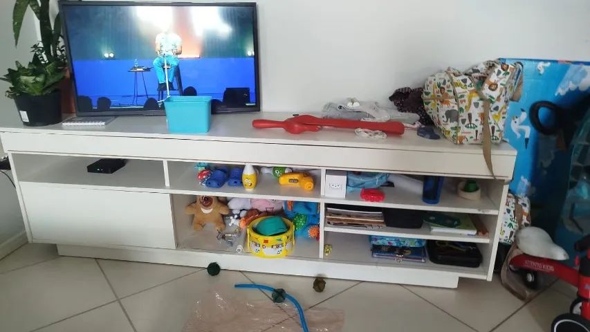 Rack para TV Branco com Nichos e Prateleiras - Foto 2