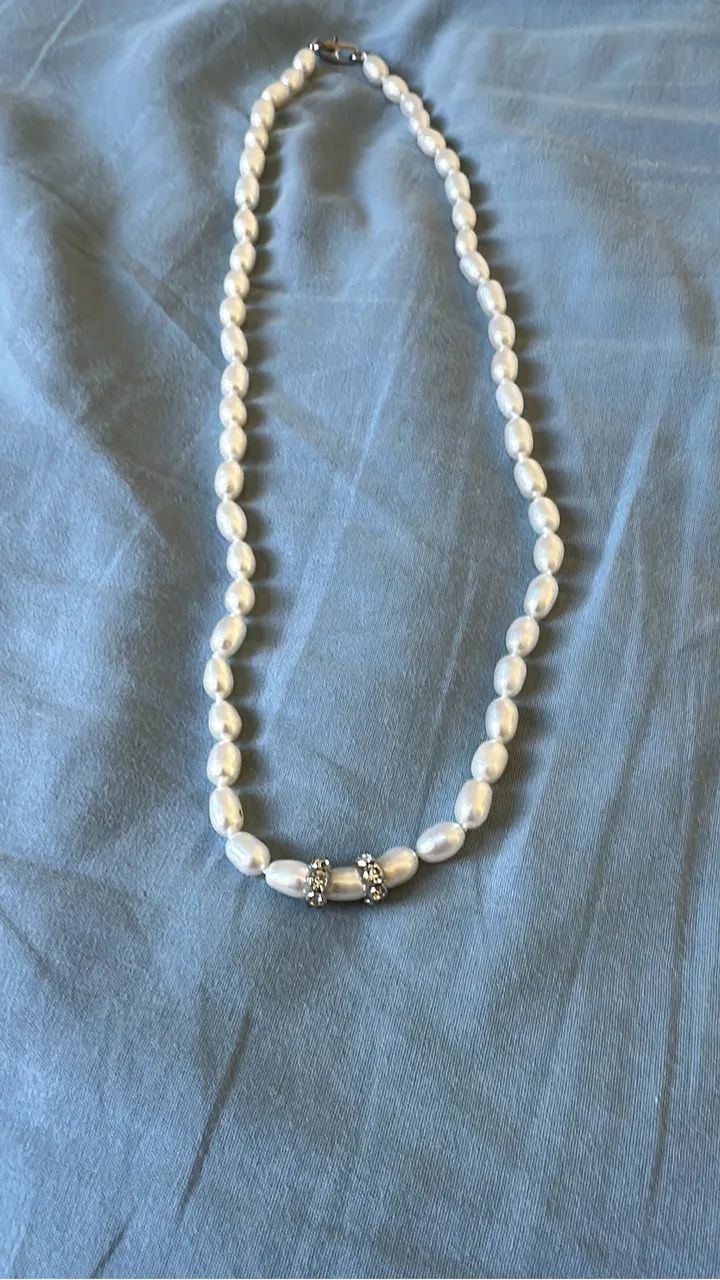 Colar de pérolas com strass - Foto 2