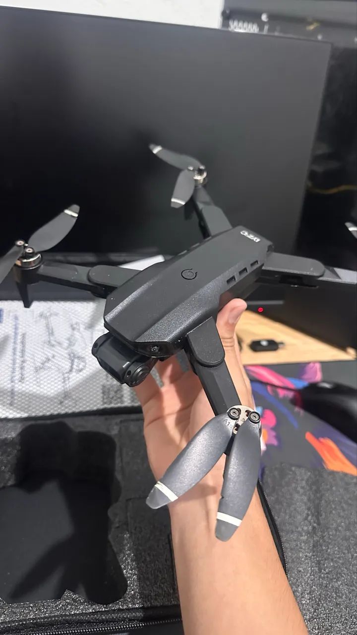 Drone LYZRC Completo - Impecável