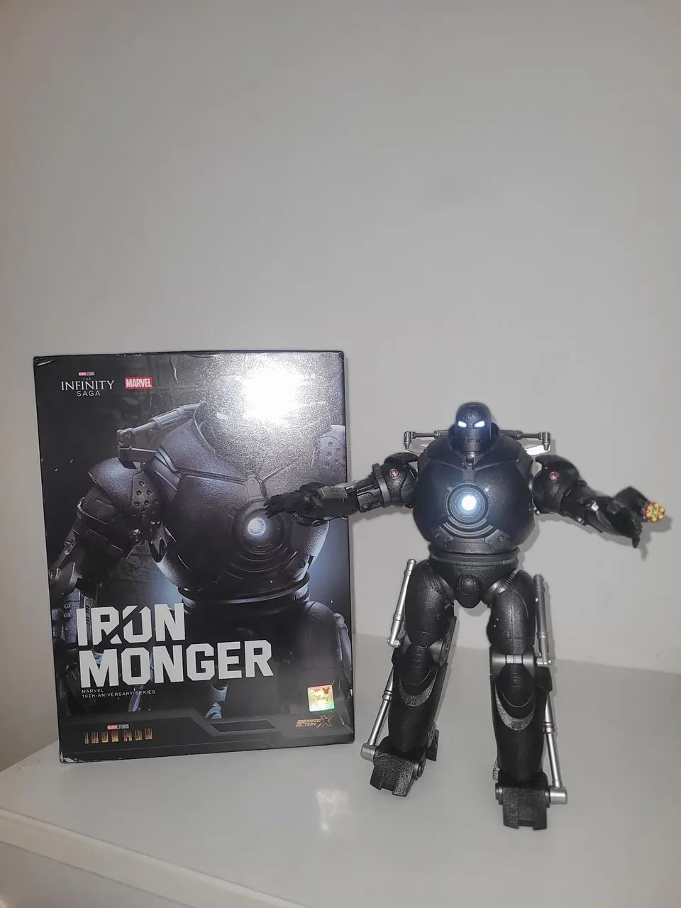 Iroman monger versão com led novo para colecionadores .