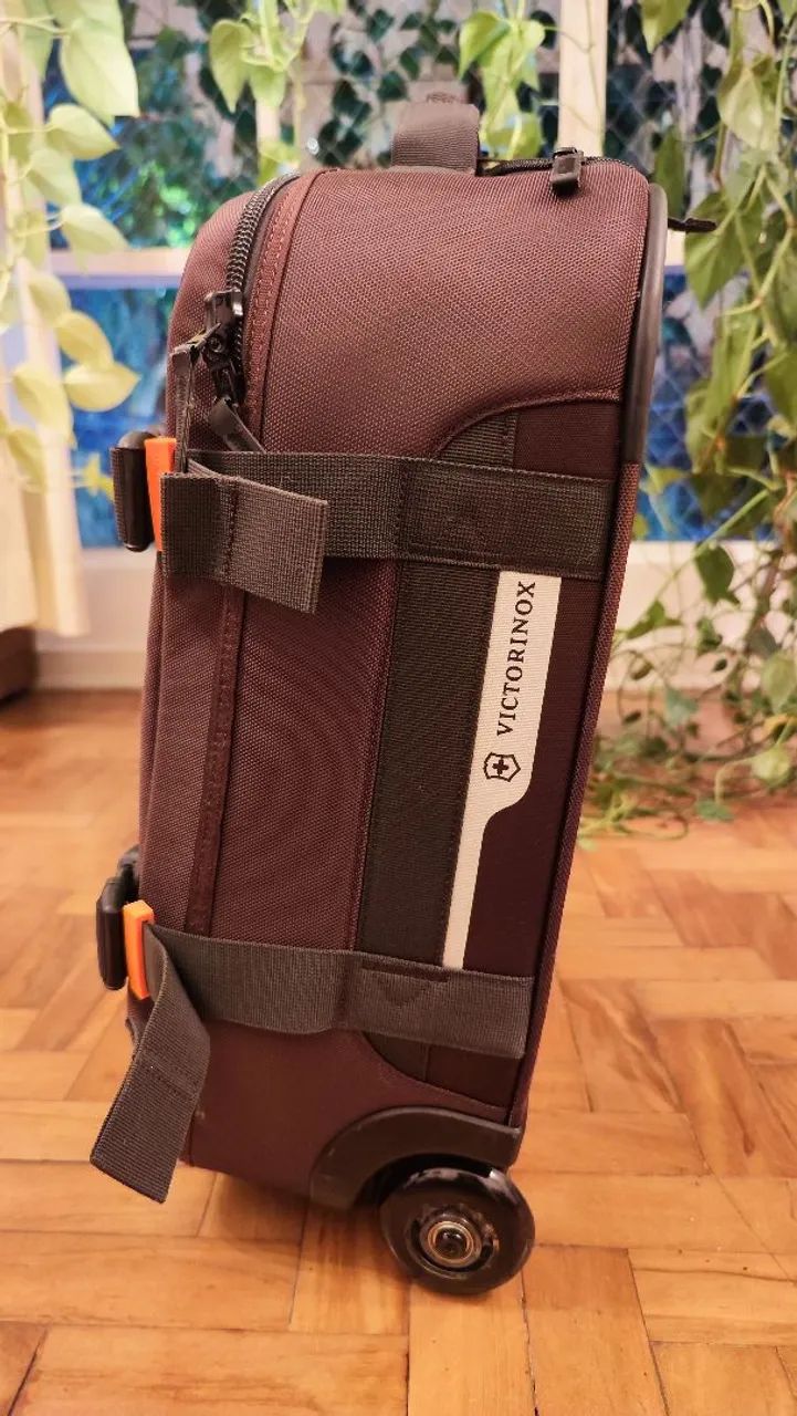 Mala de bordo Victorinox impecável  - Foto 2