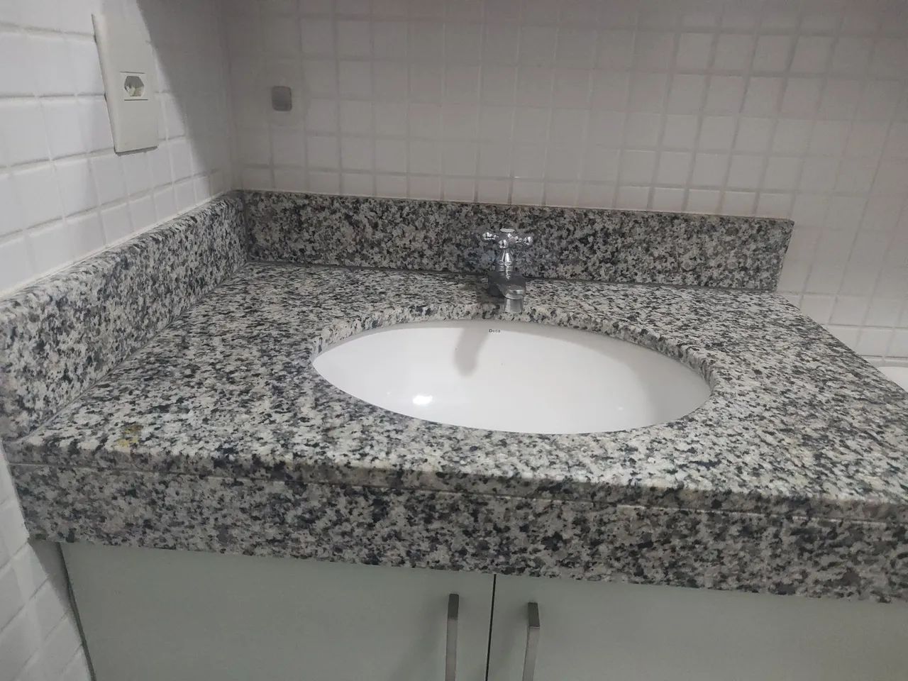 Cuba de pia de banheiro + pedra de granito. - Foto 2