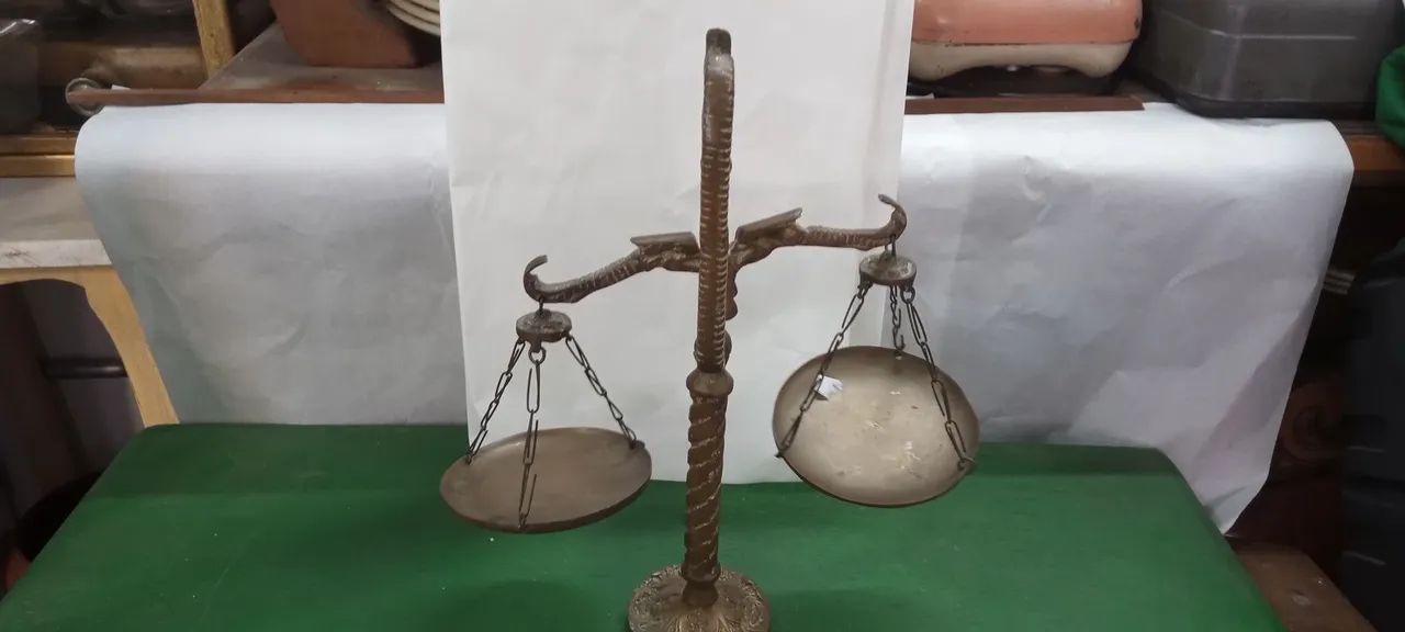 Balança vintage bronze  - Foto 2