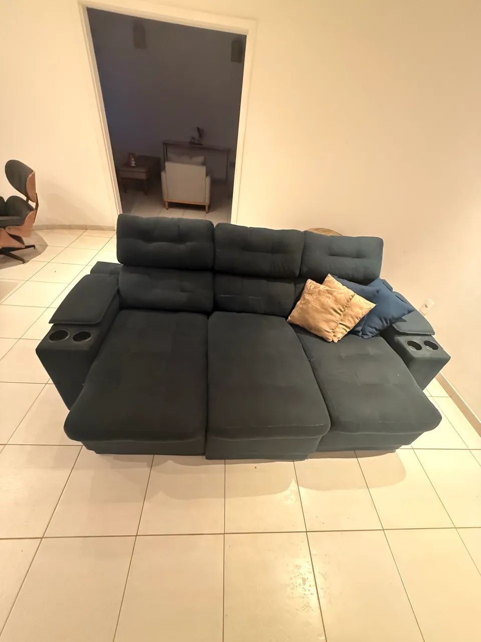 Sofá retrátil luxuoso 3 lugares  - Foto 5