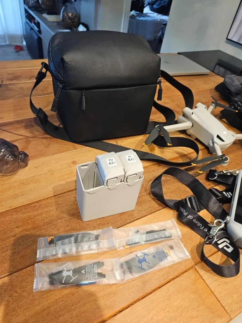 Drone DJI Mini 3 Pro Fly More Plus