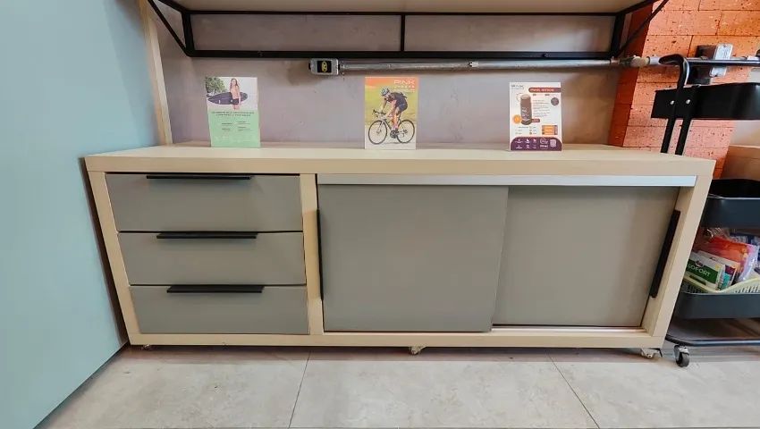 Prateleiras e armários em MDF e Aço - Foto 3