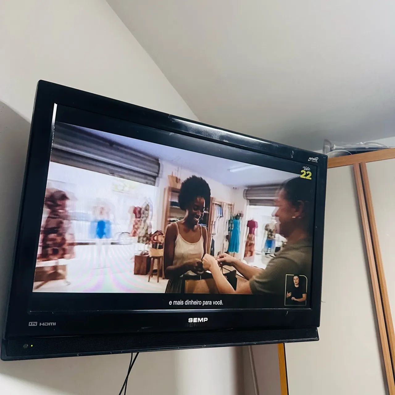 Vendo tv semp não é smart  - Foto 3