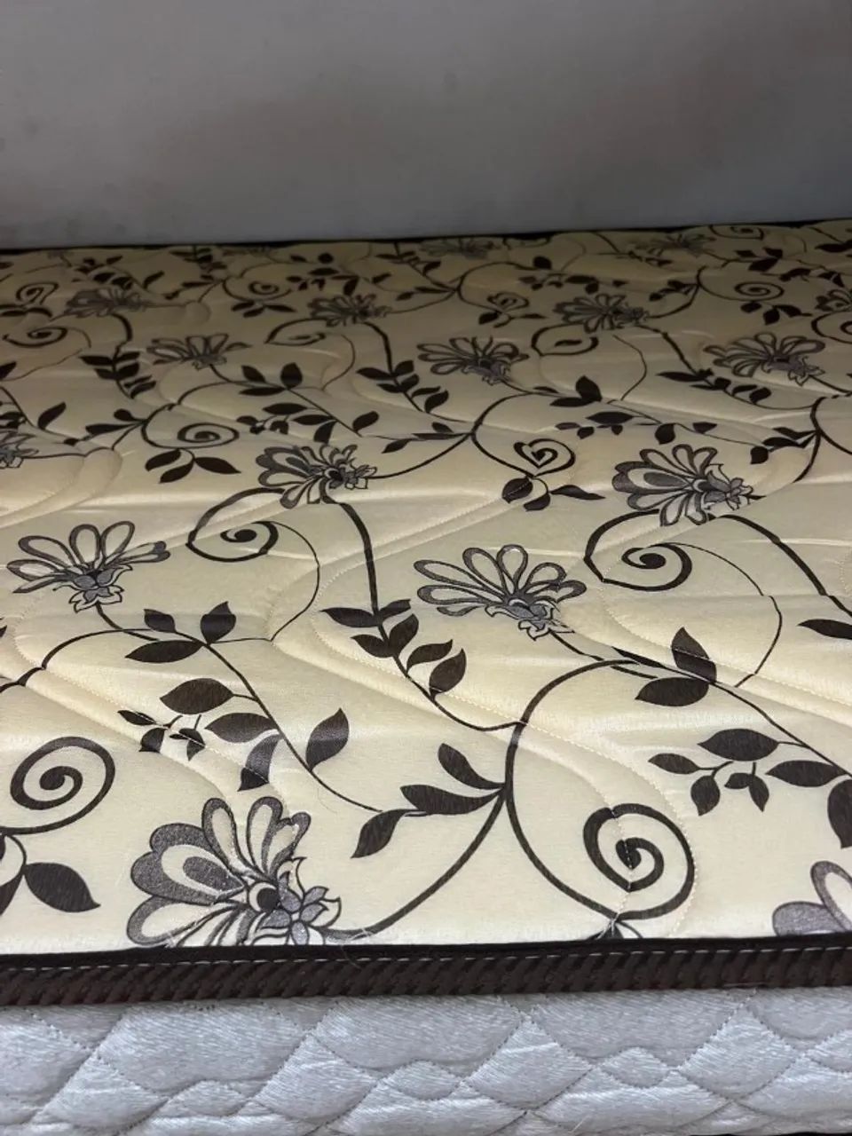 Beliche com colchões novos - Foto 5