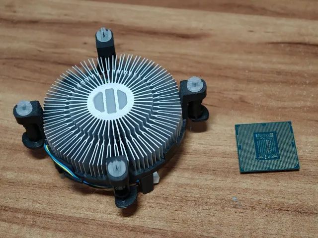 Processador Intel Core i5-9400F + Cooler (9ª Geração) - Excelente Estado - Foto 3