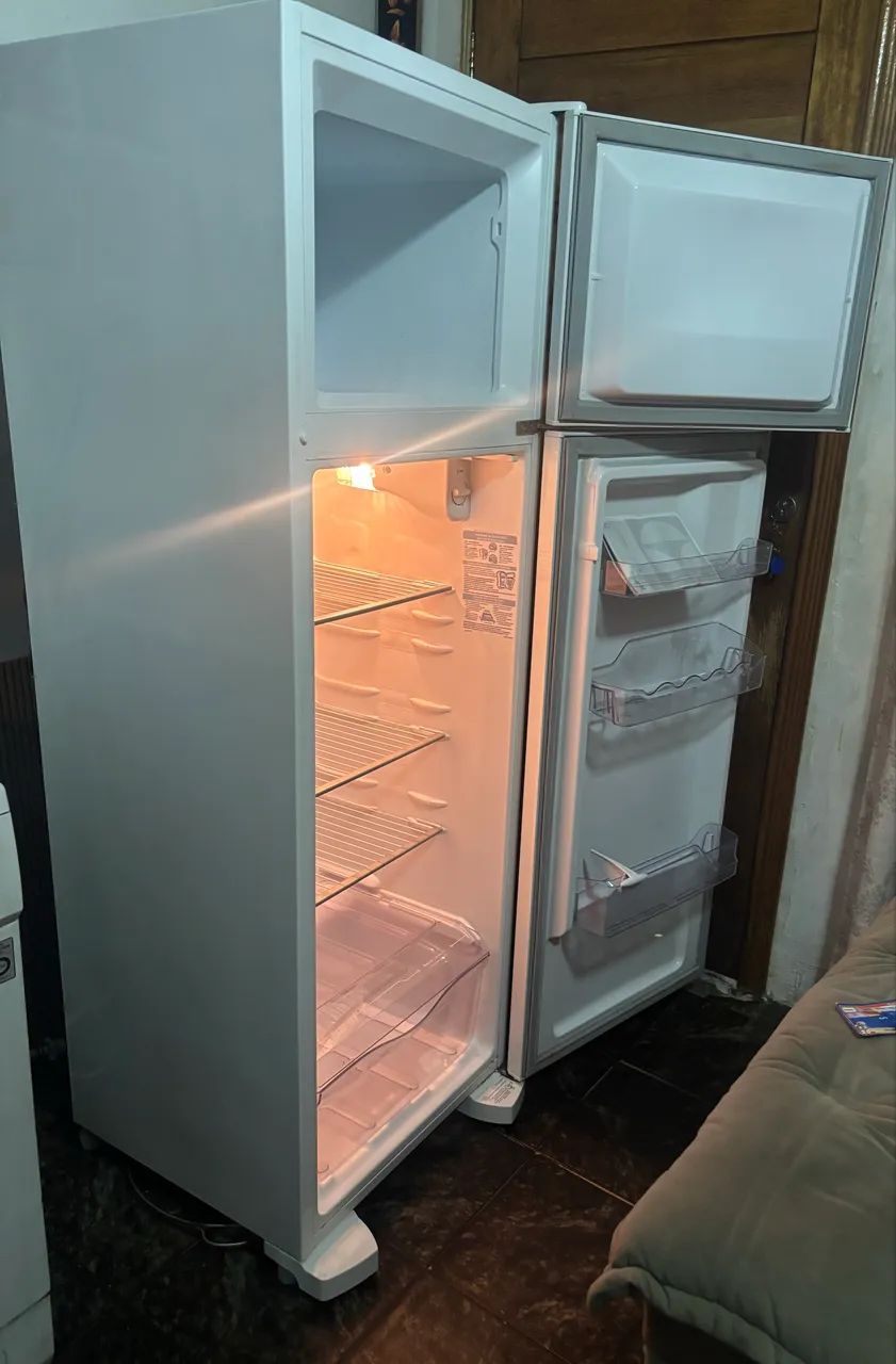 Geladeira Duplex Electrolux  - Foto 4