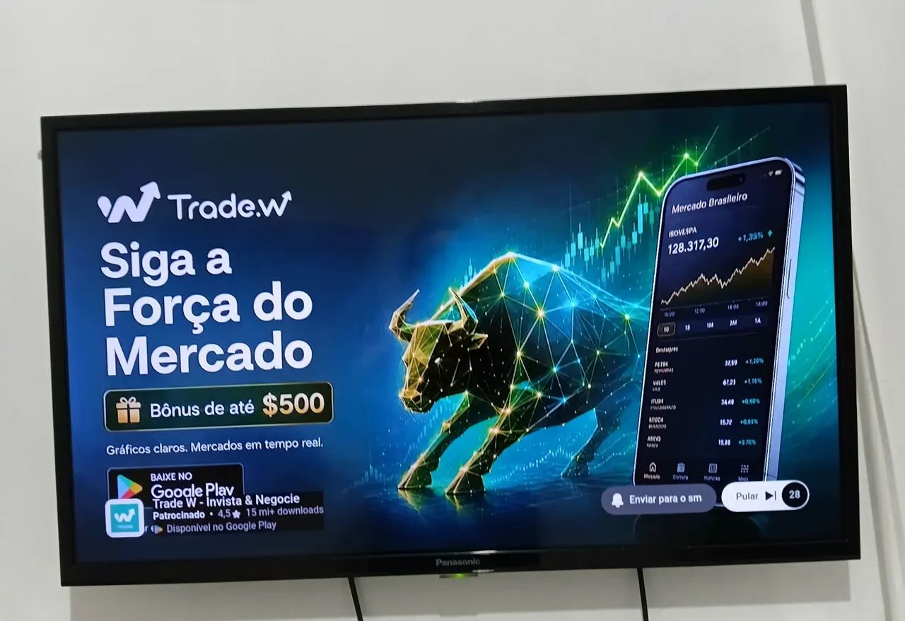 Vendo tv Panasonic 27 polegadas, em bom estado. Acesso a Internet. 