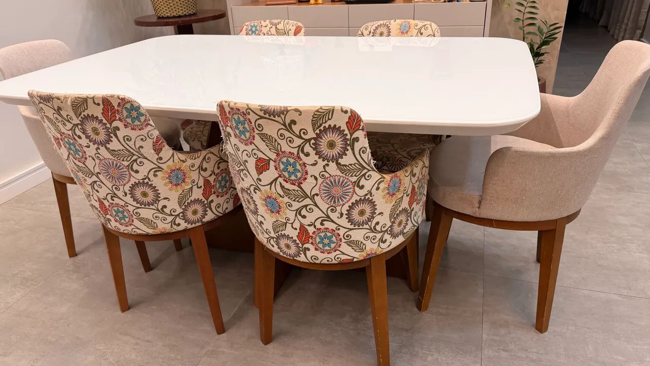 Mesa com 6 cadeiras - Foto 4