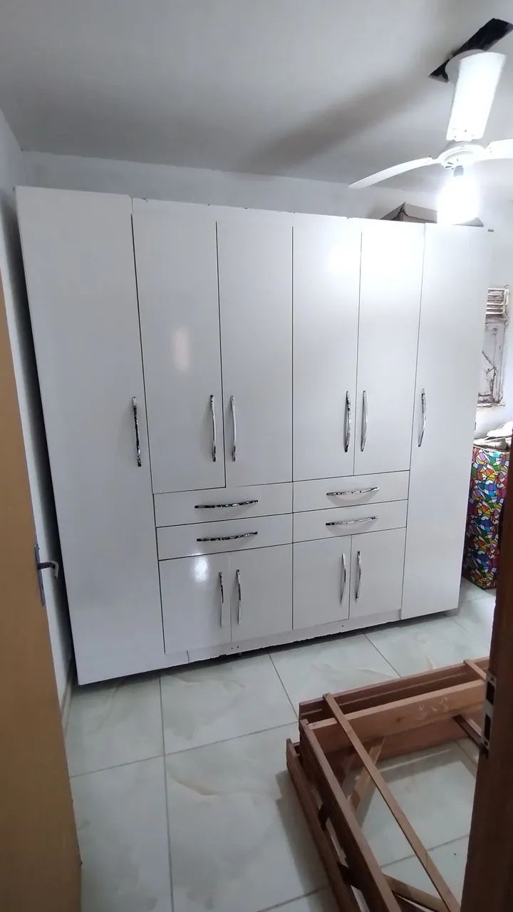 Guarda roupa de casal 