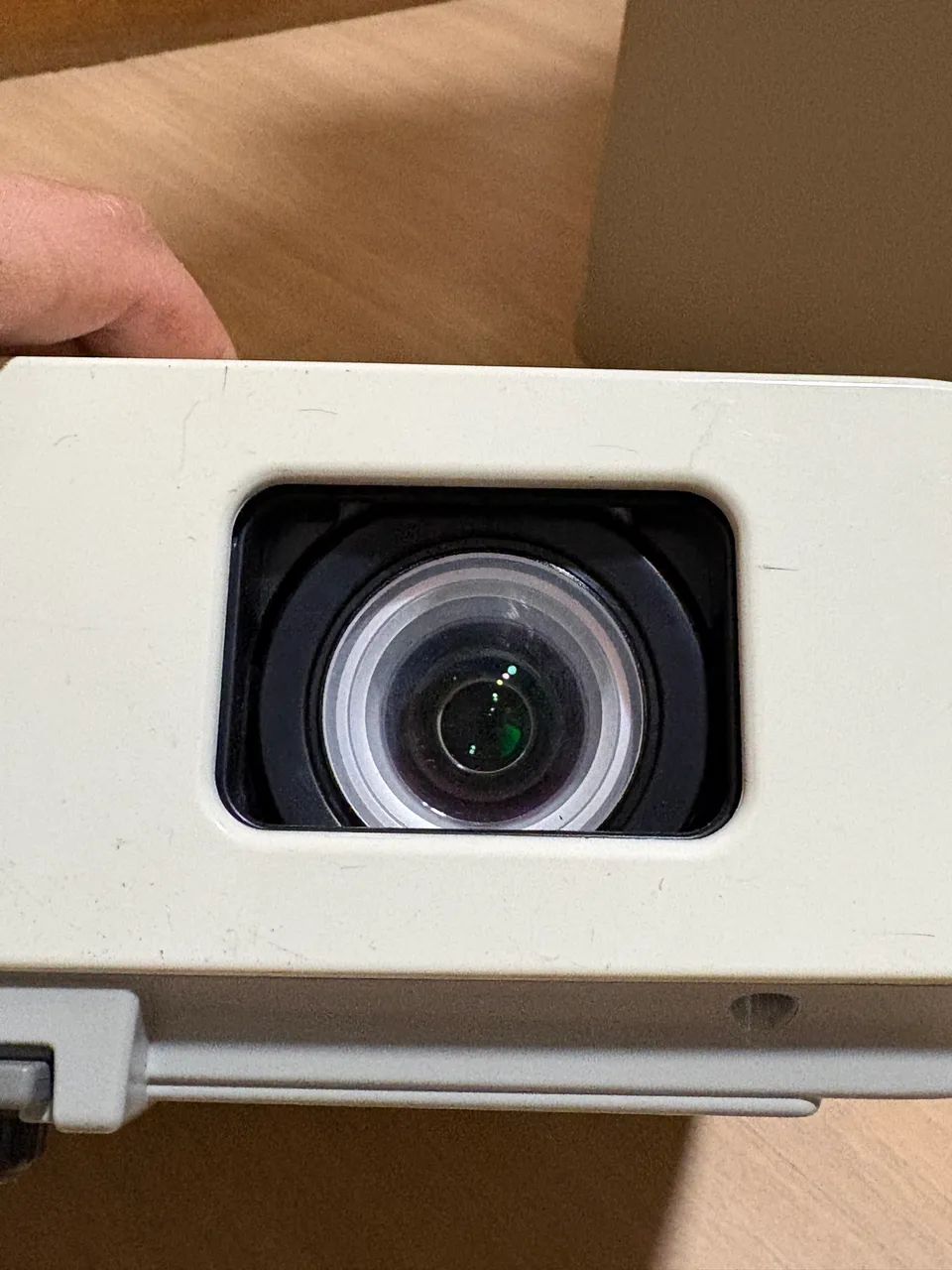 Projetor Epson PowerLite 824+ plus - Foto 4