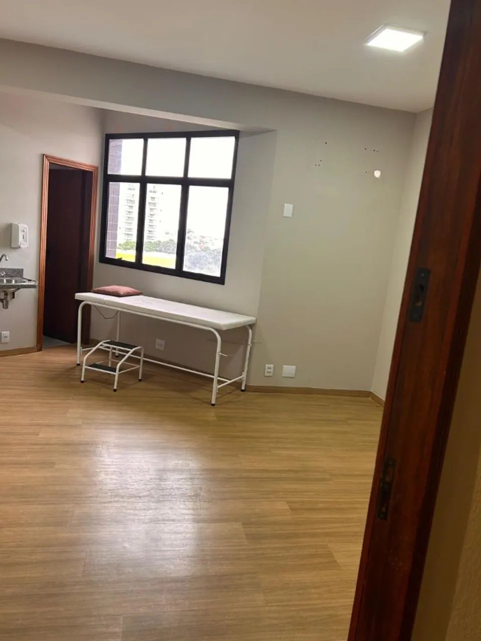Sala Comercial no Edifício Athenas