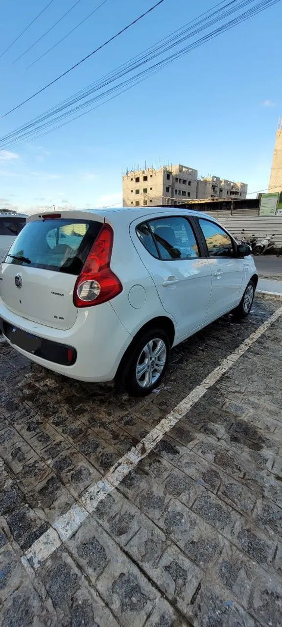 Fiat Palio Essence Dualogic 1.6 Flex 16V 5P 2014 - Foto 2