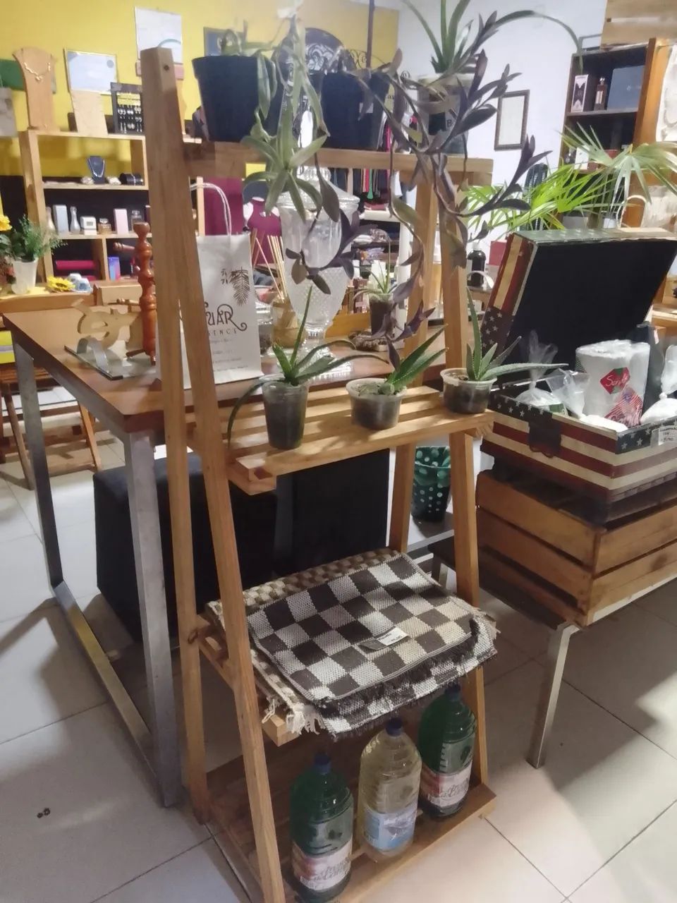 Vendo biombo de madeira rústica 