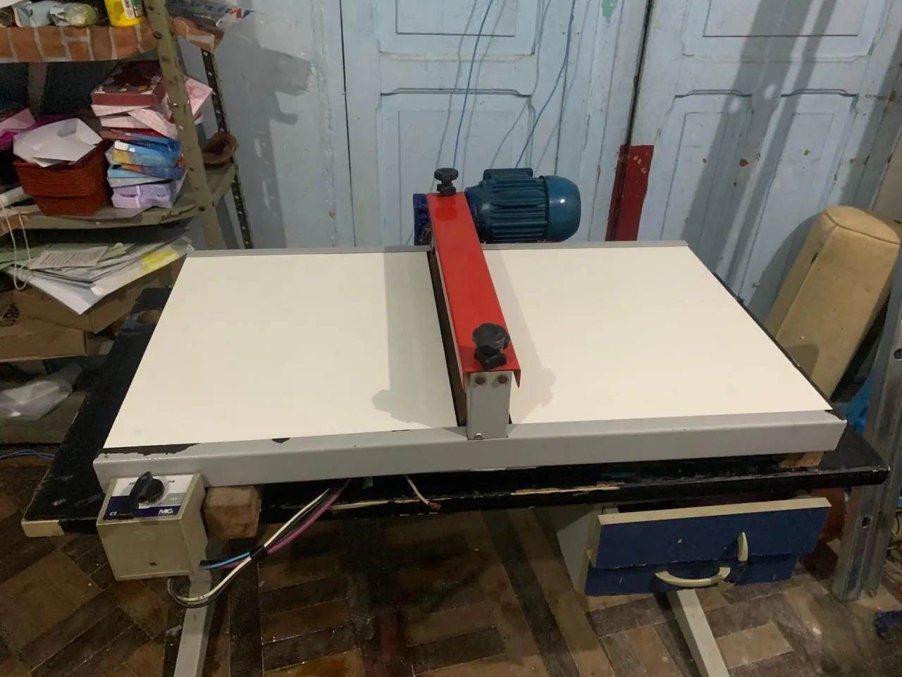 Máquina corte e vinco , elétrica 0,50 x 0,90 - Foto 3