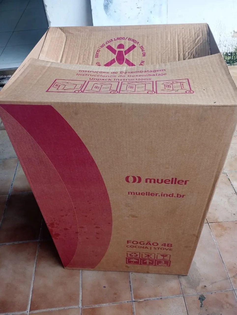 Caixa de Fogão Vazia