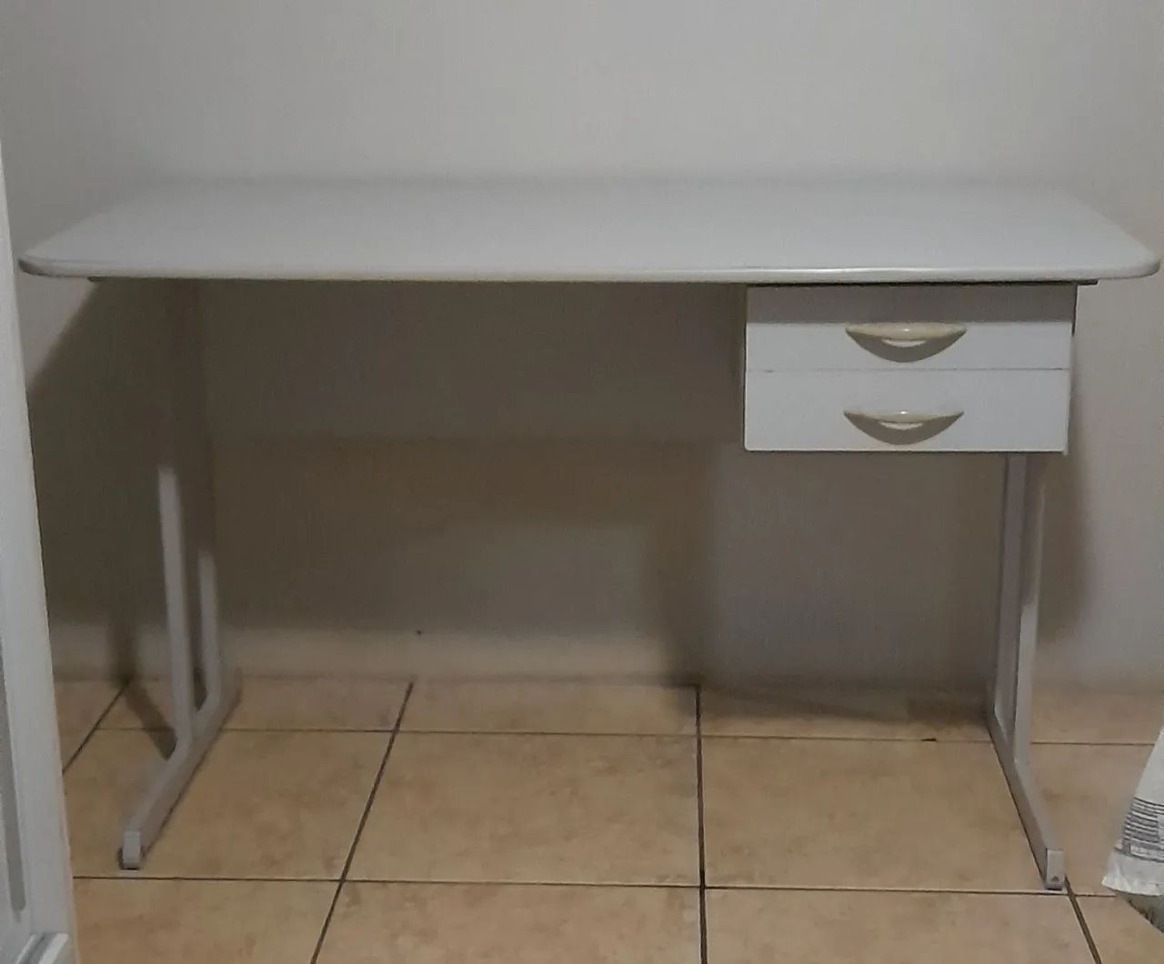 Mesa para estudar ou trabalhar - Foto 2