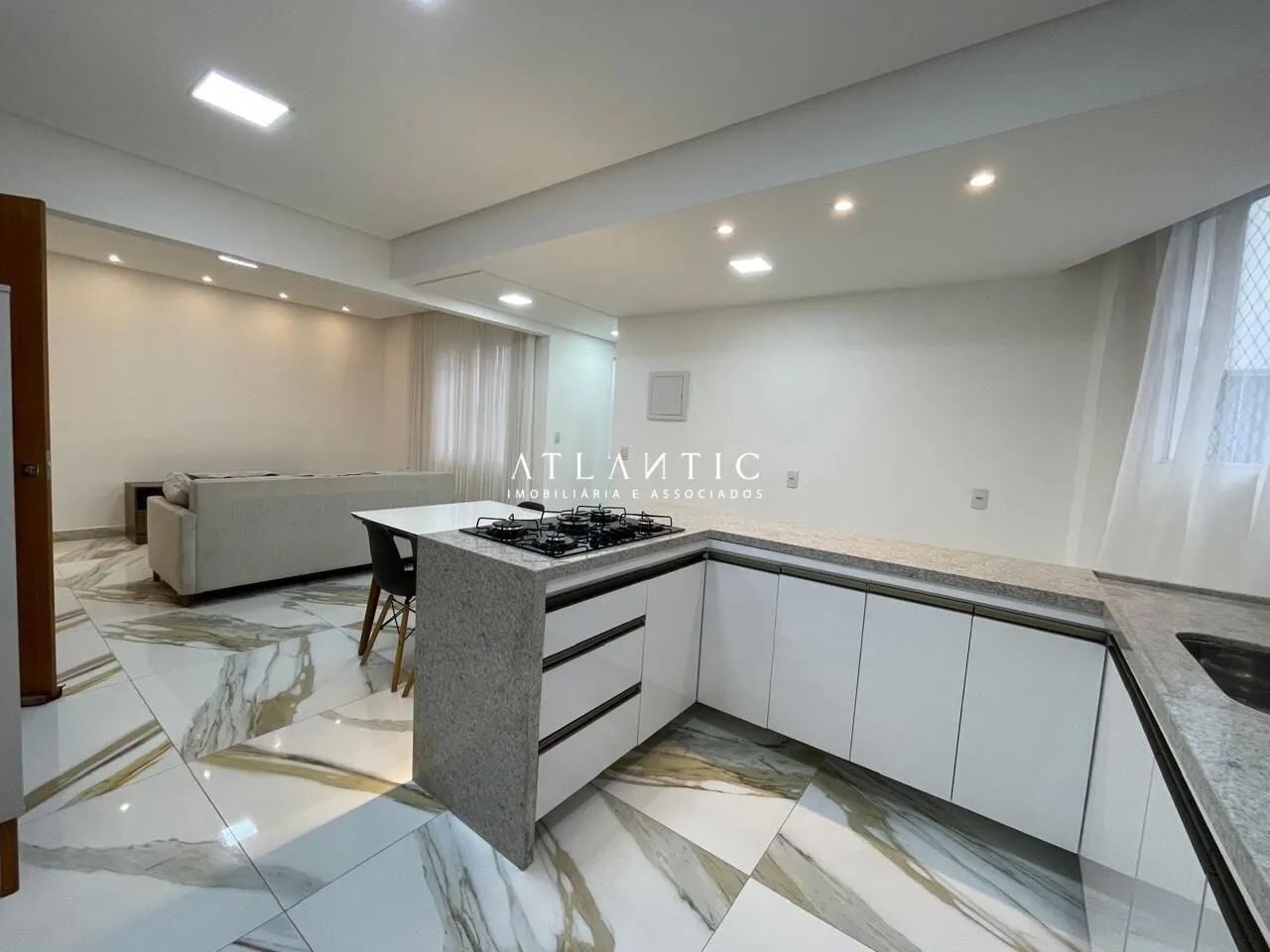 Apartamento no Condomínio Castelo com 2 quartos - Itapuã - V.V. / ES - Foto 3