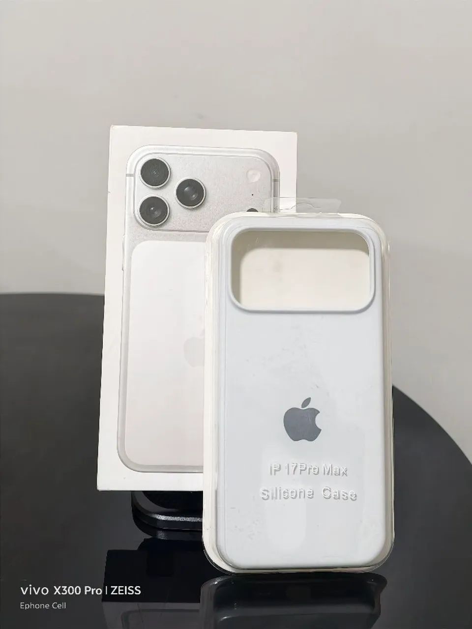 iPhone 17 pro Max 256 branco lacrado - Foto 2