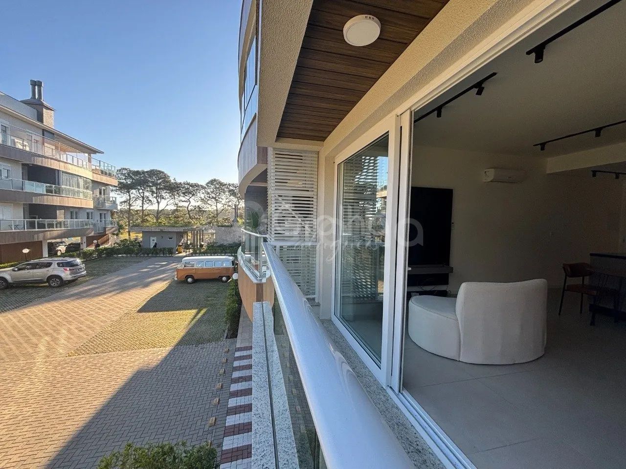 Studio semimobiliado em frente a praia - Foto 3
