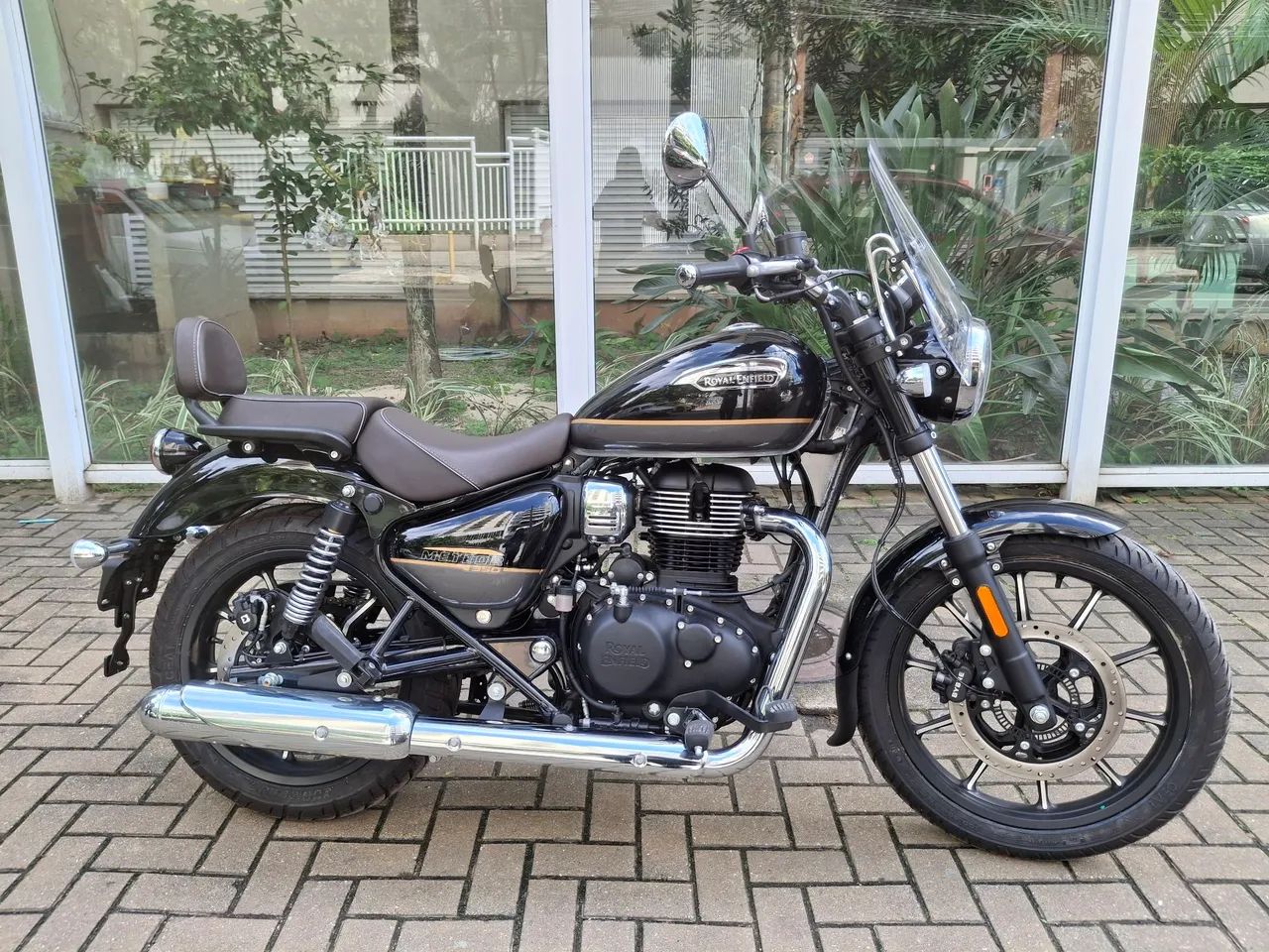 METEOR SUPER NOVA BLACK 350CC - Amanda 