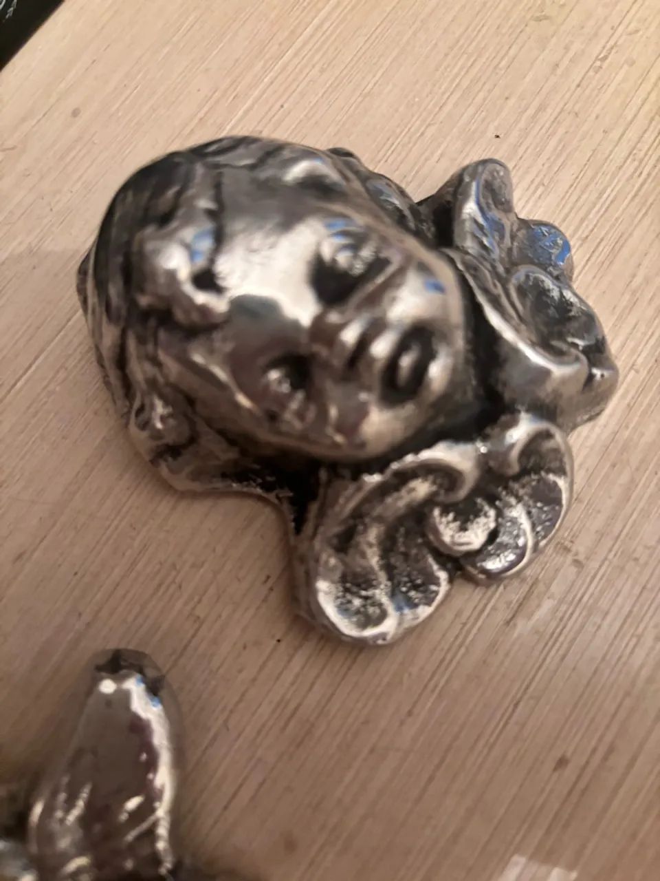 Par de Querubins metal maciço  - Foto 4