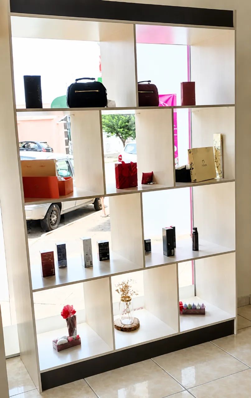 Vende-se móveis modulados para loja de produtos de beleza. - Foto 5