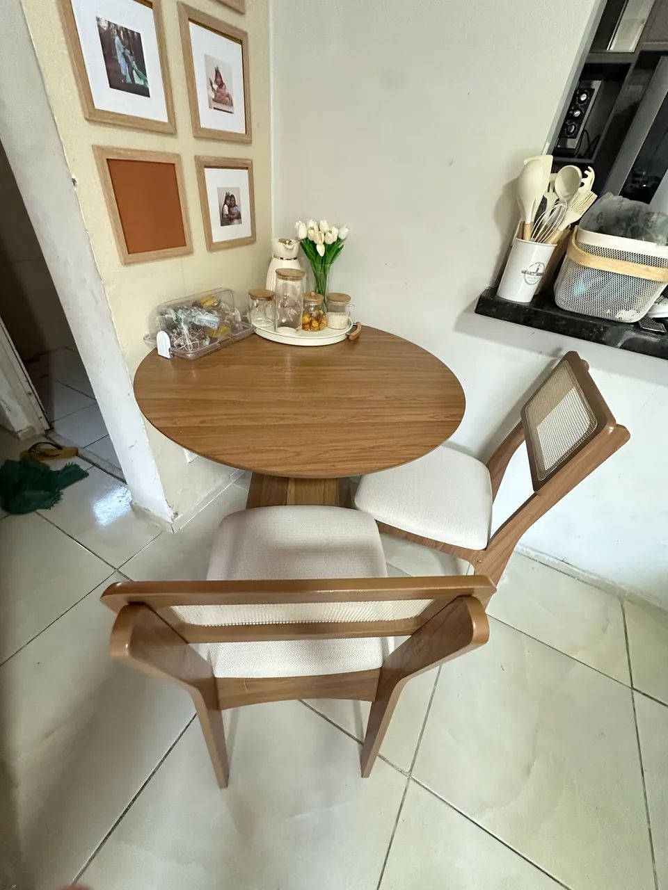 Mesa com 2 cadeiras  - Foto 3
