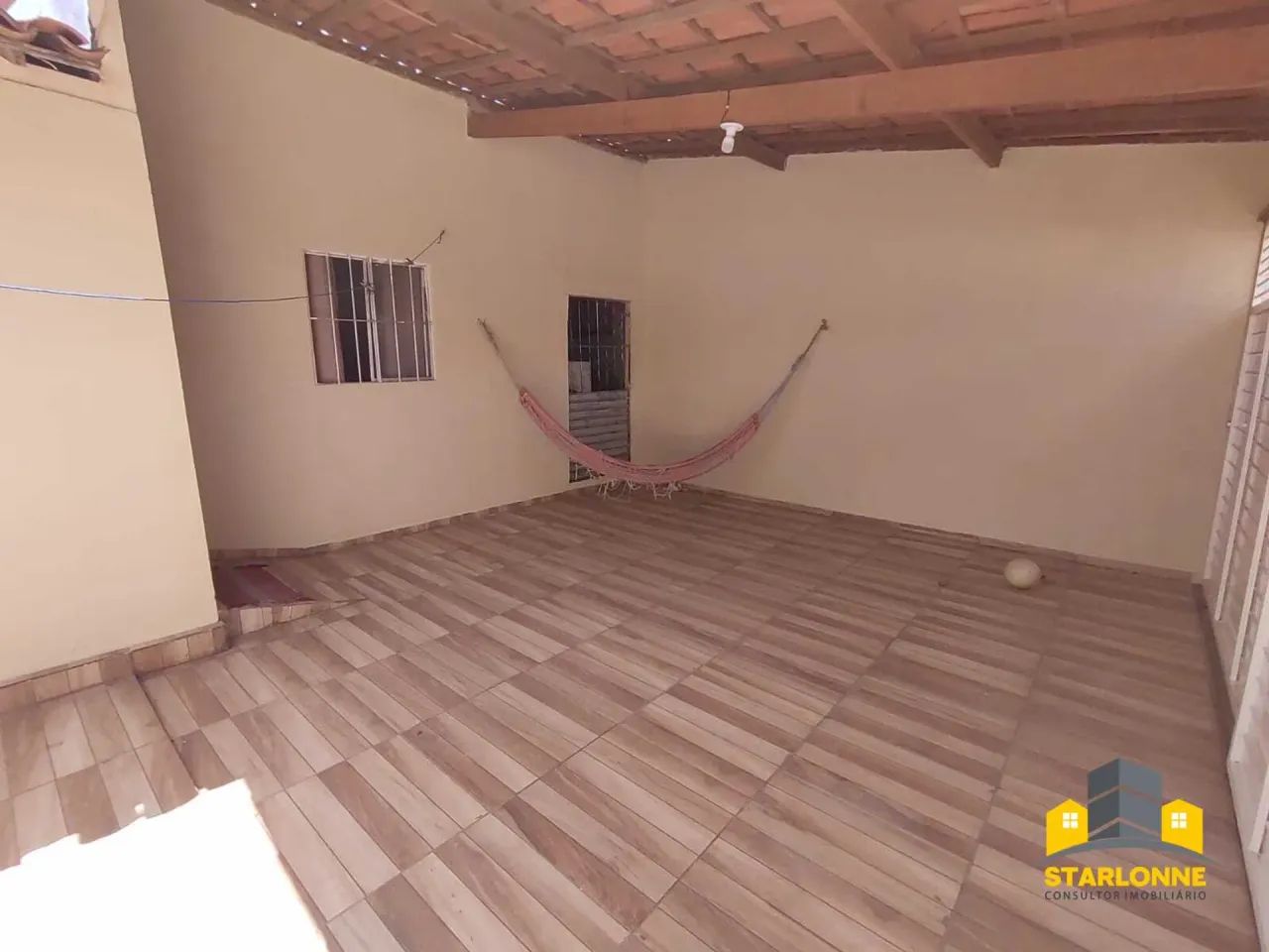 Recanto das Orquídeas,  nascente, 3 quartos sendo 1 suíte, reformada e próximo do Shopping - Foto 3